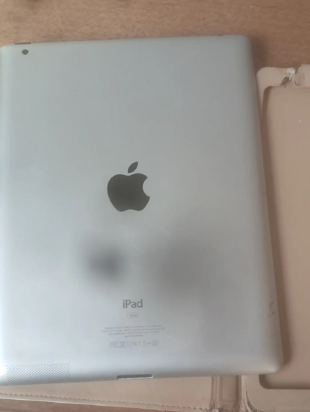 Apple I PAD. Tablet with White Bezel - Unbranded 9.7